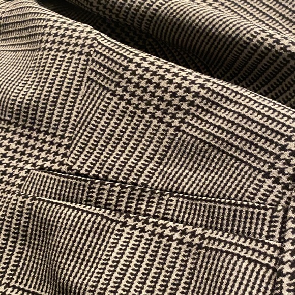 Torrid Studio Relaxed Double-Breasted Crepe Blazer - Picture 8 of 11